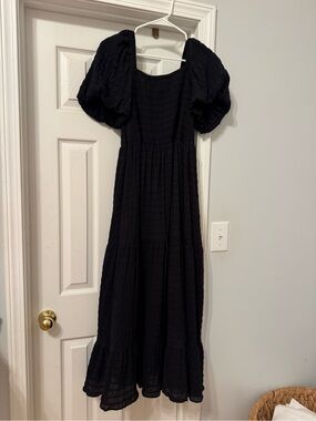 Marie Oliver Black Puff-Sleeve Maxi Dress